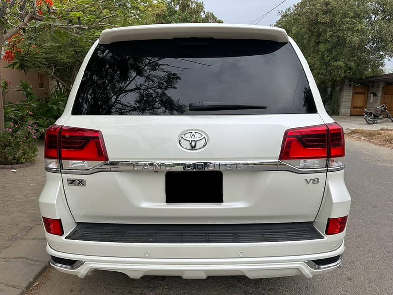 Toyota Land Cruiser 2018  ZX 4