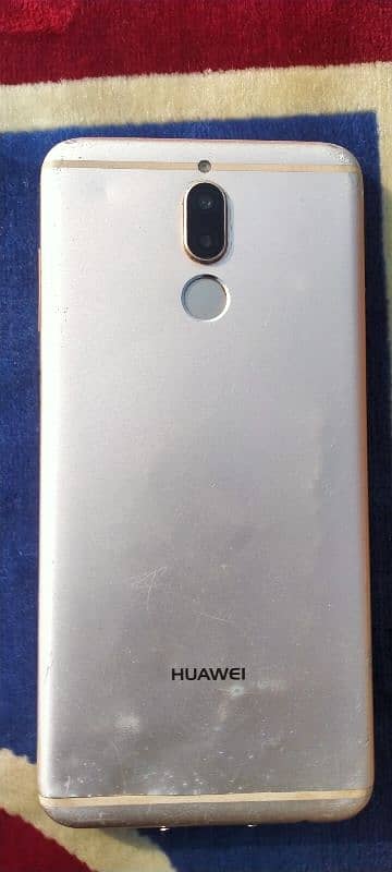 RS 8000 Mate 10 Lite LCD Chang ho ge wasy chal rha ha 4GB/64GB Memry 5