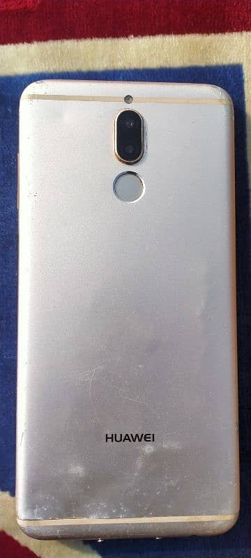 RS 8000 Mate 10 Lite LCD Chang ho ge wasy chal rha ha 4GB/64GB Memry 10