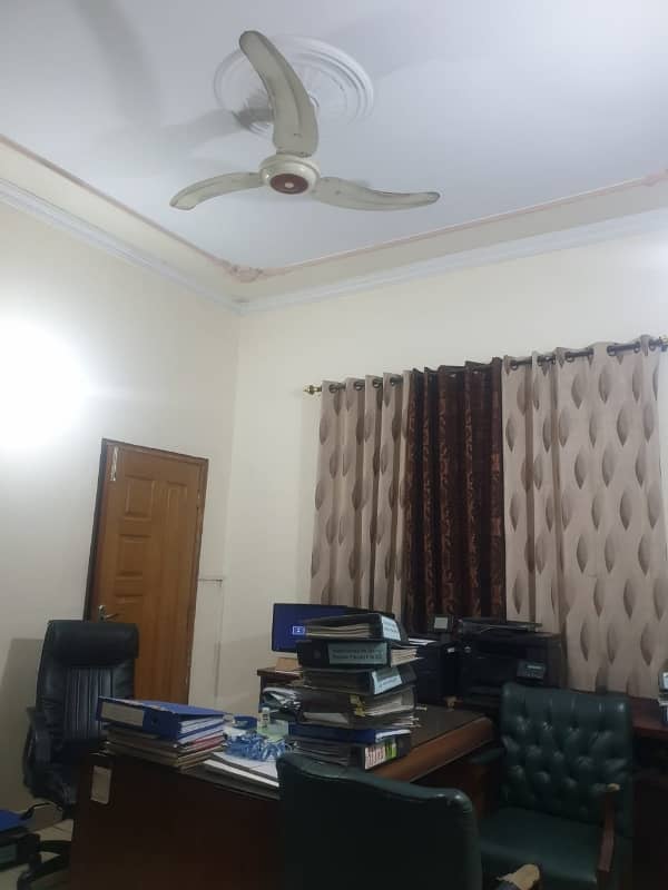 05 MARLA TILE FLOOR FLATS FOR BACHELORS IN JOHAR TOWN LAHORE 2