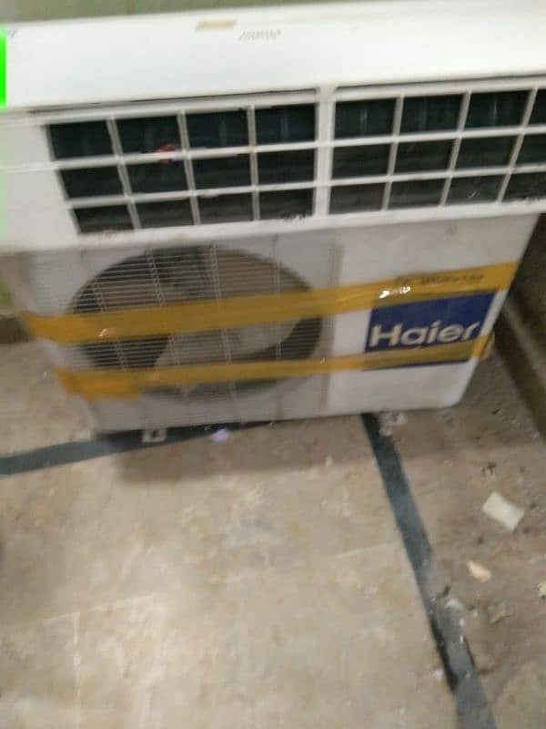 Haier 1 ton One Month use Huwa hy bs 0