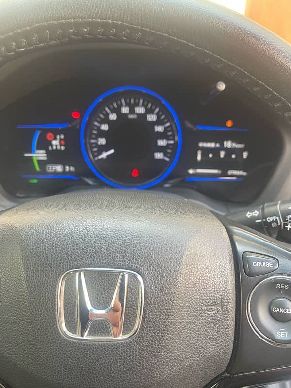 Honda Vezel 2015 11