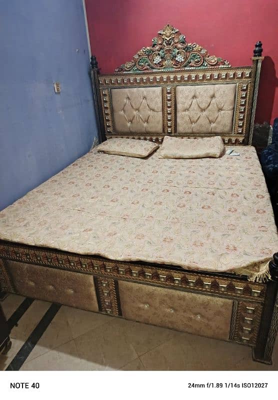 Used Iron bed for sale( without mattress) 3