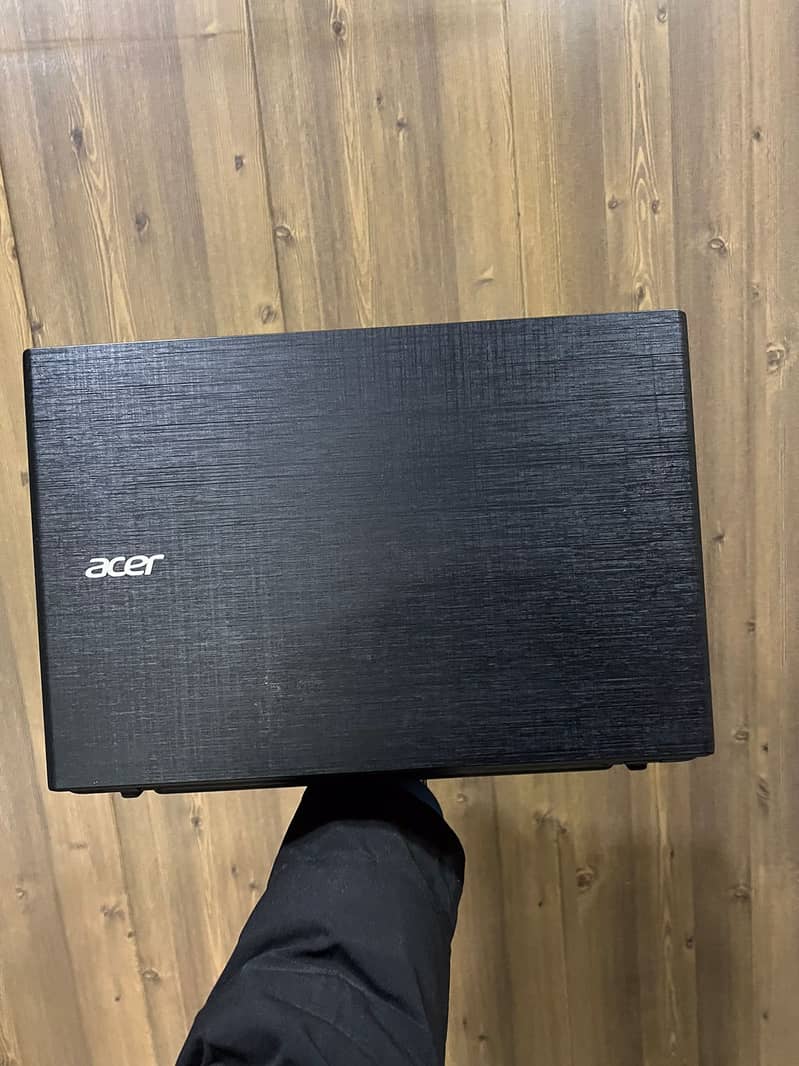 Acer i5 / 6th Gen 8|256 0