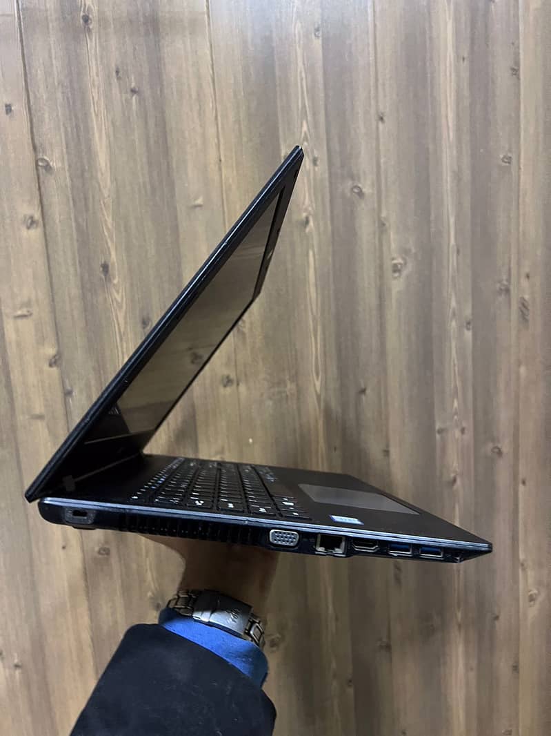 Acer i5 / 6th Gen 8|256 3