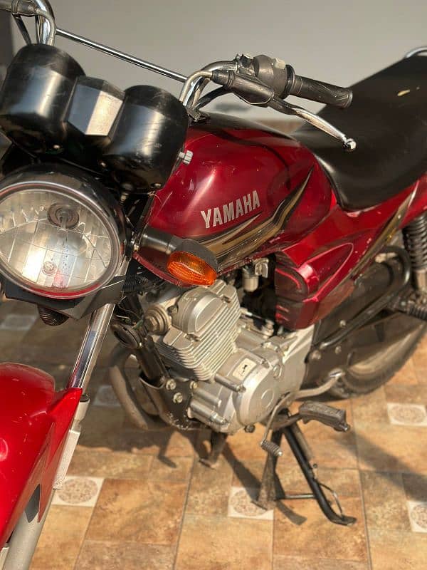 Yamaha YB125z 3