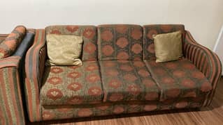 5 Seater Sofa Set in Reasonable price