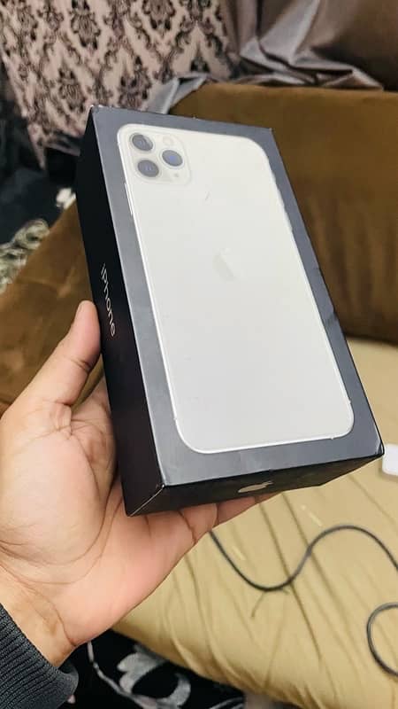 iphone 11 pro max PTA APPROVED 7