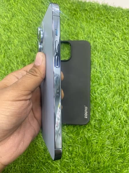 iPhone 13 Pro Max 512gb JV Sim Locked 2