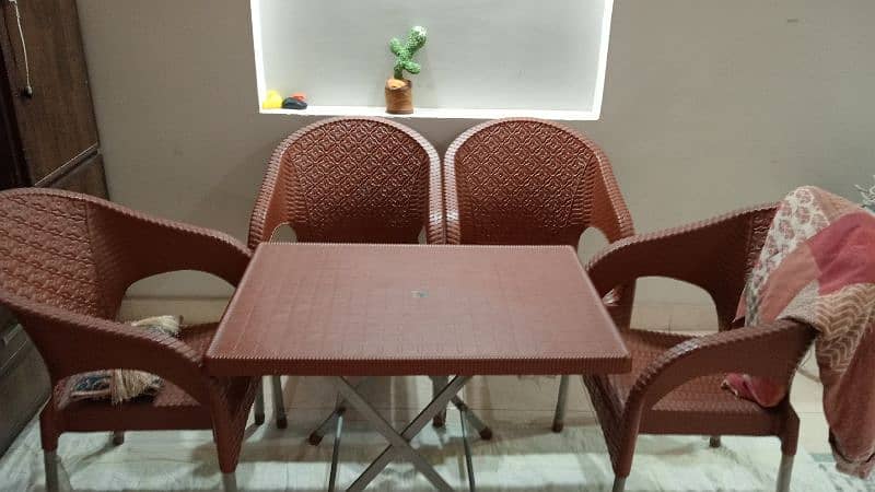 4 chairs and 1 foldable table 1