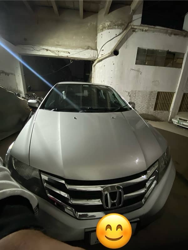 Honda City IVTEC 2015 in lush condition perfect car for home use 14