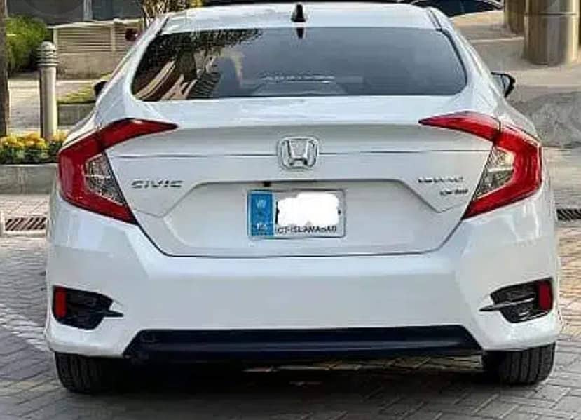 Honda Civic Oriel 1.8 i-VTEC CVT 2017 Model 1