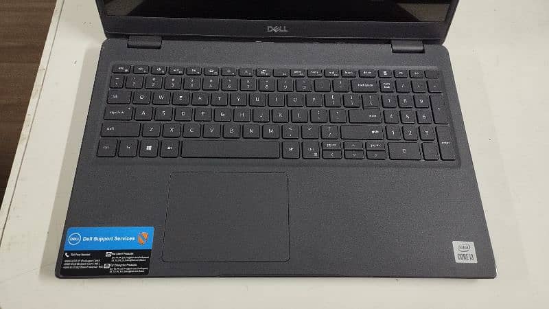 Dell latitude i3 10th Gen 1