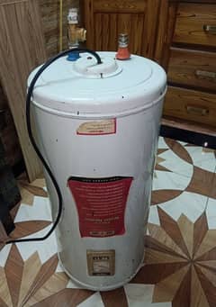 45 Litre Geyser Available.