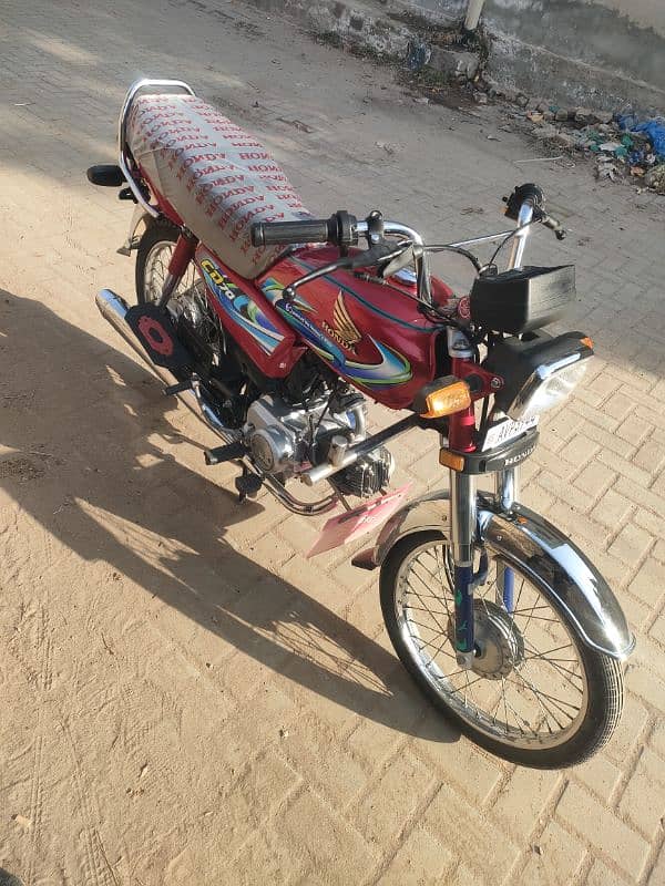 Honda 70 bilkul New condition 4