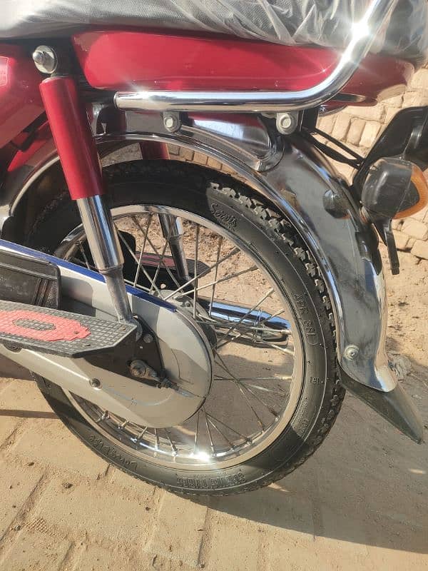 Honda 70 bilkul New condition 8