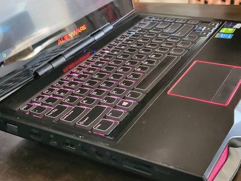 alienware m14 series gaming laptop 1