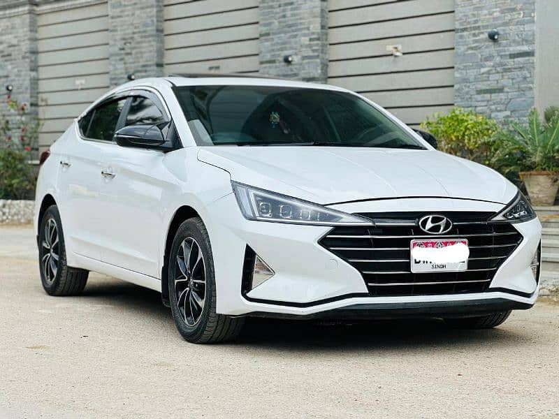 Hyundai Elantra 2022 Gls White Colour Fully Orignal 8