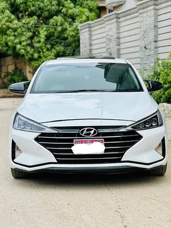 Hyundai Elantra 2022 Gls White Colour Fully Orignal 9