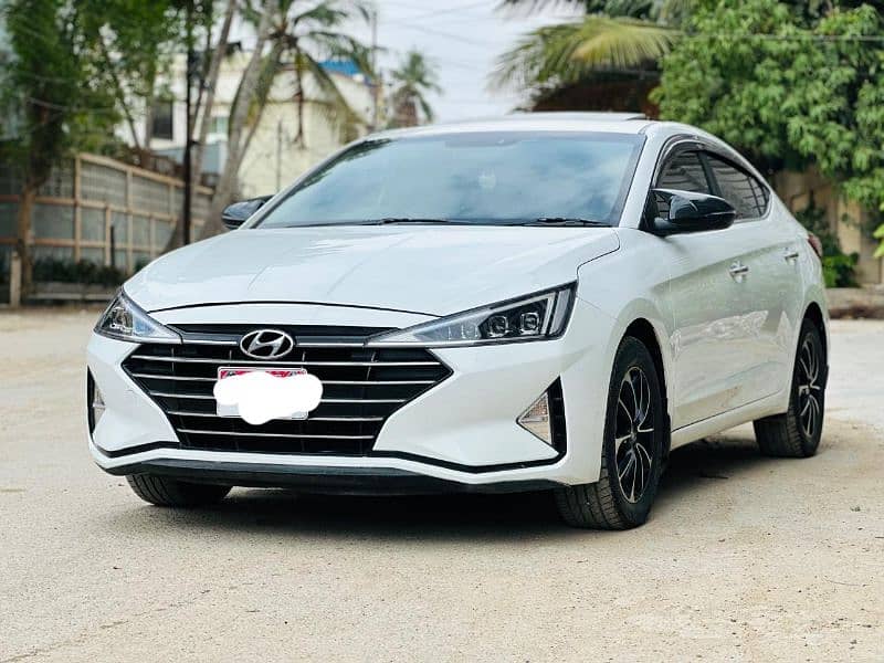 Hyundai Elantra 2022 Gls White Colour Fully Orignal 13