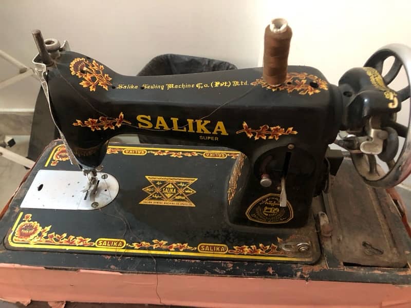 Original Salika Sewing Machine 4