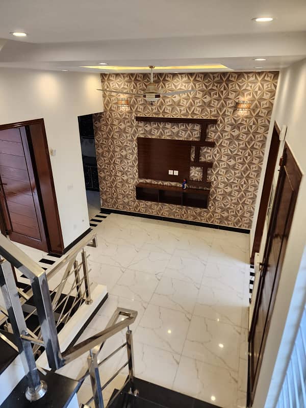 5 Marla Luxury Brand New House Available For Rent In Rafi Block Sector E Bahria Town Lahore 10