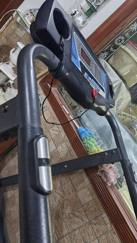 Slimline treadmill 3