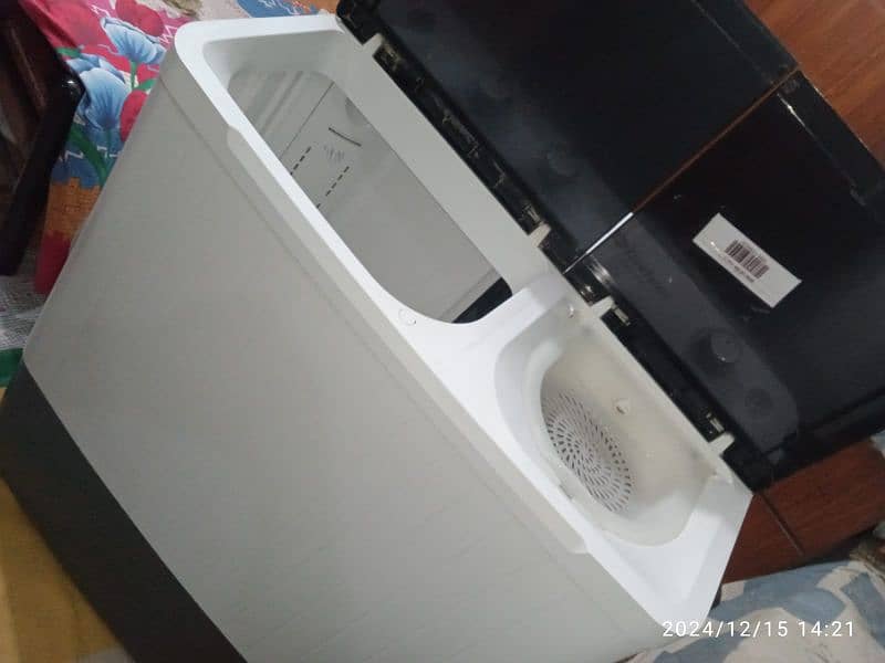 Dawlance washing machine model no:DW 7500 C 5