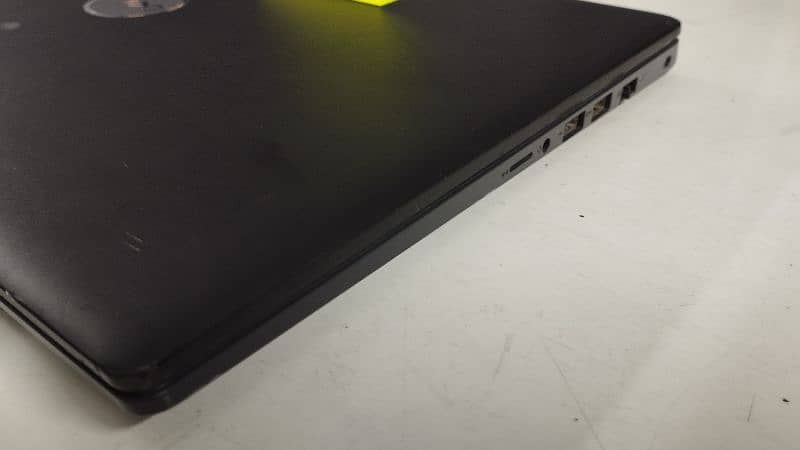 Dell latitude i7 10th Gen 6