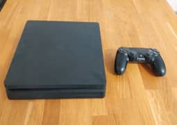 PS4 (SLIM)