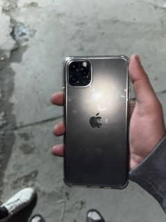 iphone 11 pro max (factory Unlock)