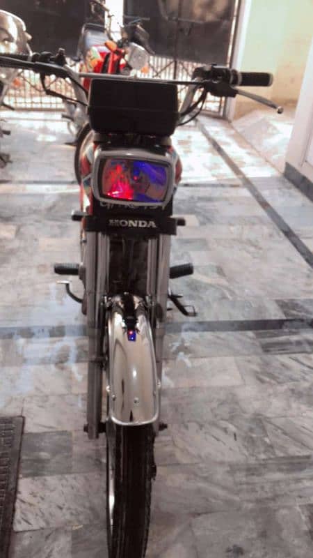 Honda CG-125 2018 model for sale in good condition 3