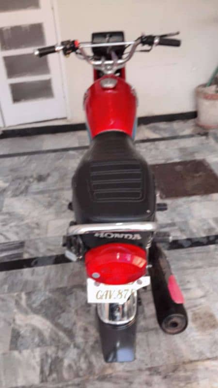 Honda CG-125 2018 model for sale in good condition 7