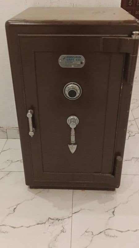 Locker Safe 1