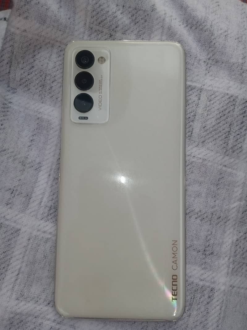 Tecno Camon 18P 1