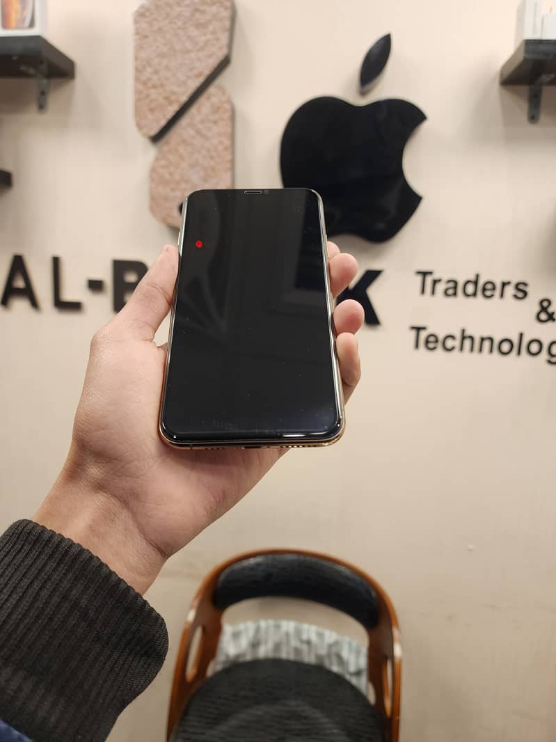 iphone 11 pro max 256gb pta approved 5