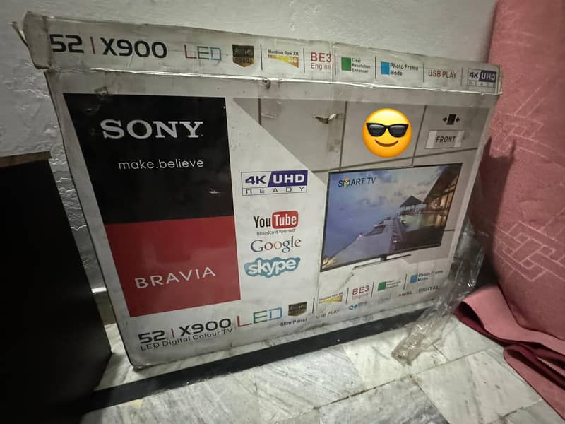 Sony LCD 52inch  Panal kharb h box b Phara h 1