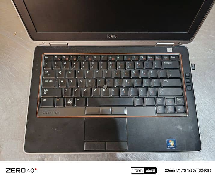 Dell laptop lush condition just like new 0