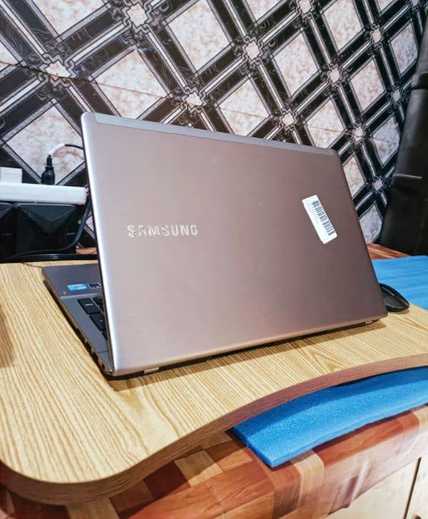 SAMSUNG SERIES' 5 LAPTOP, 03107755855_ 2