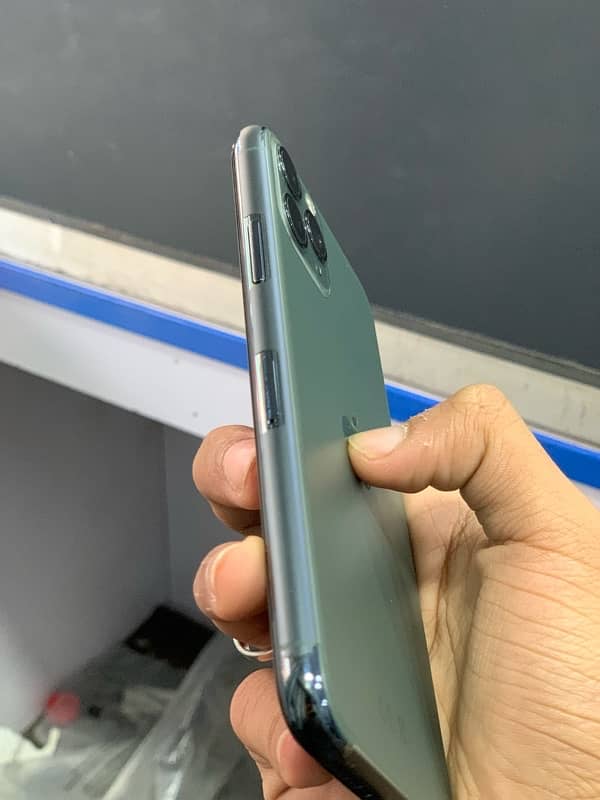 iphone 11Pro Non PTA 2