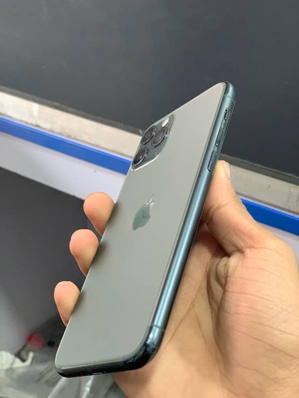 iphone 11Pro Non PTA 3