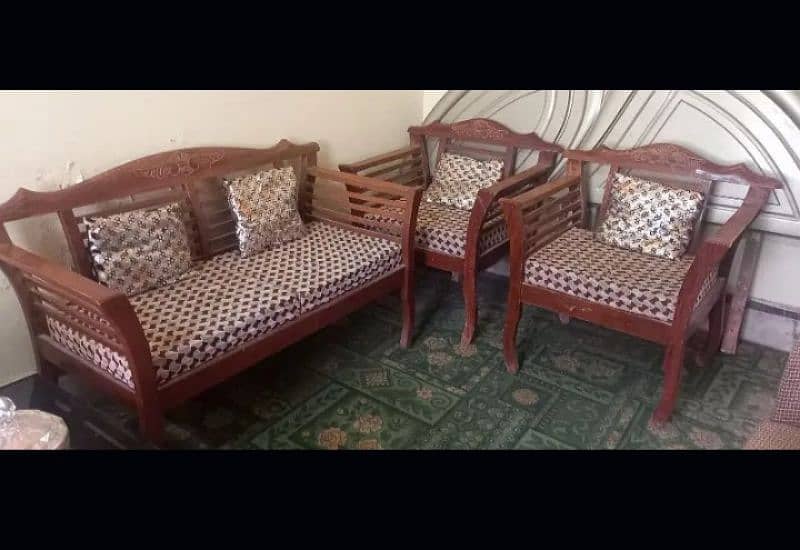 4 Seater Wooden Sofa Set With Cushions 0