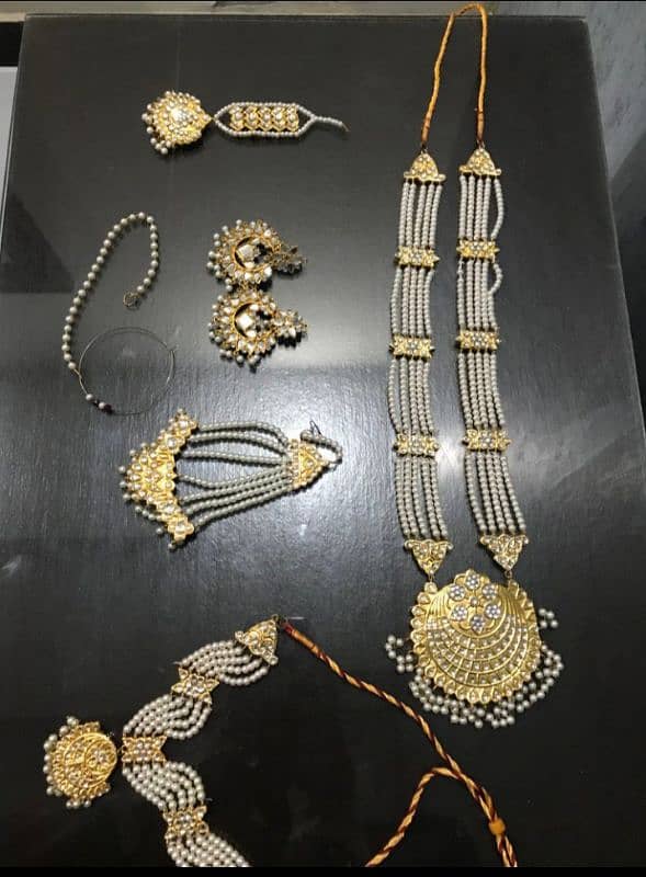 Bridal hyderabadi choker set 0