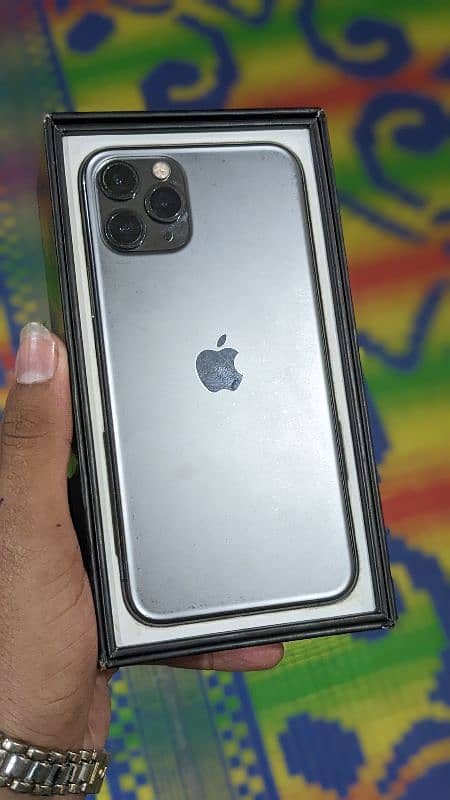 Iphone 11 Pro | 256 GB | Factory Unlock | With box | Esim Time para hy 2