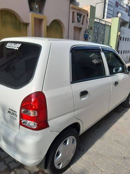 Suzuki Alto 2011 3