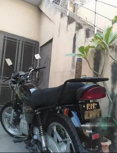 SUZUKI GS 150 SE FOR URGENT SALE IN GENUINE CONDITION.