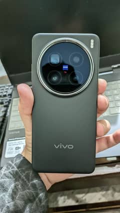 Vivo x200 Pro 16/512 GB Box & All Accessories