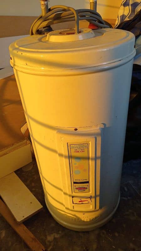 Puma Electric Geyser 8 Gallon 0