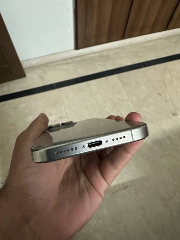 Iphone 15 pro max non pta 4