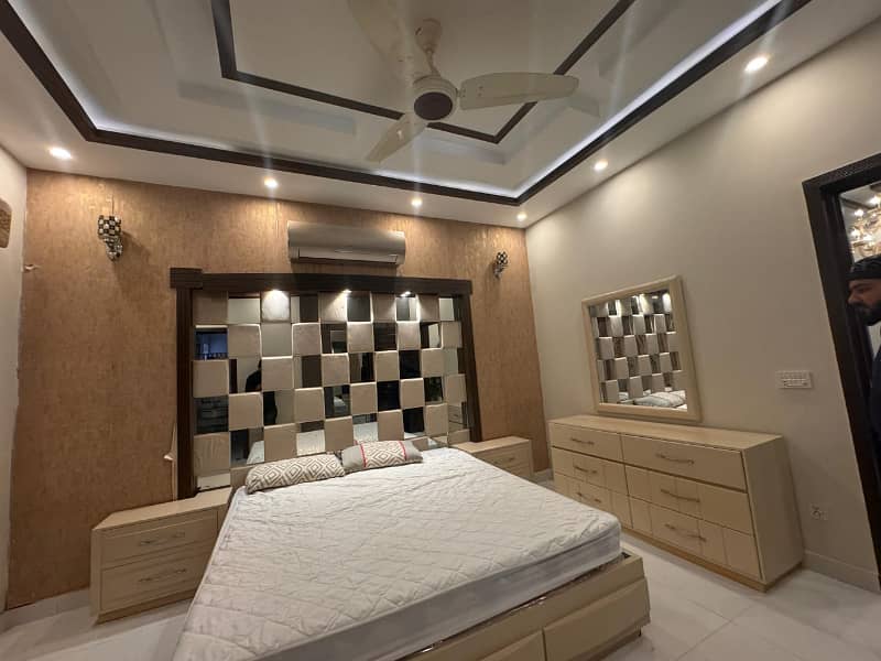 10 MARLA FURNISH HOUSE AVAILEBAL FOR RENT IN BAHRIA TOWN LAHORE 20